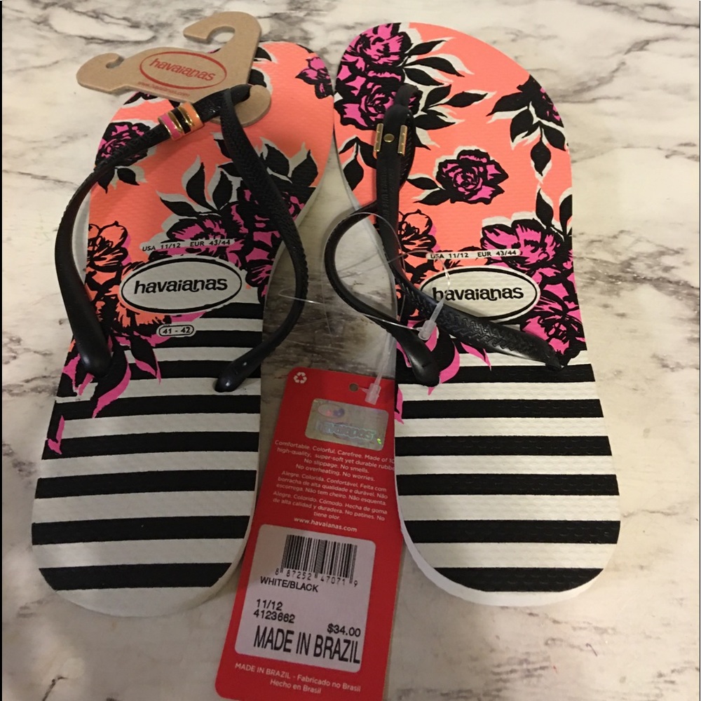 Havaianas white / black flip flops